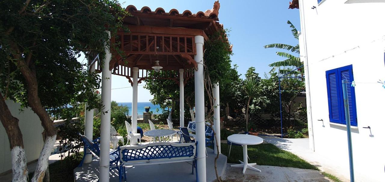 Jenny Apartments Карловаси Екстериор снимка